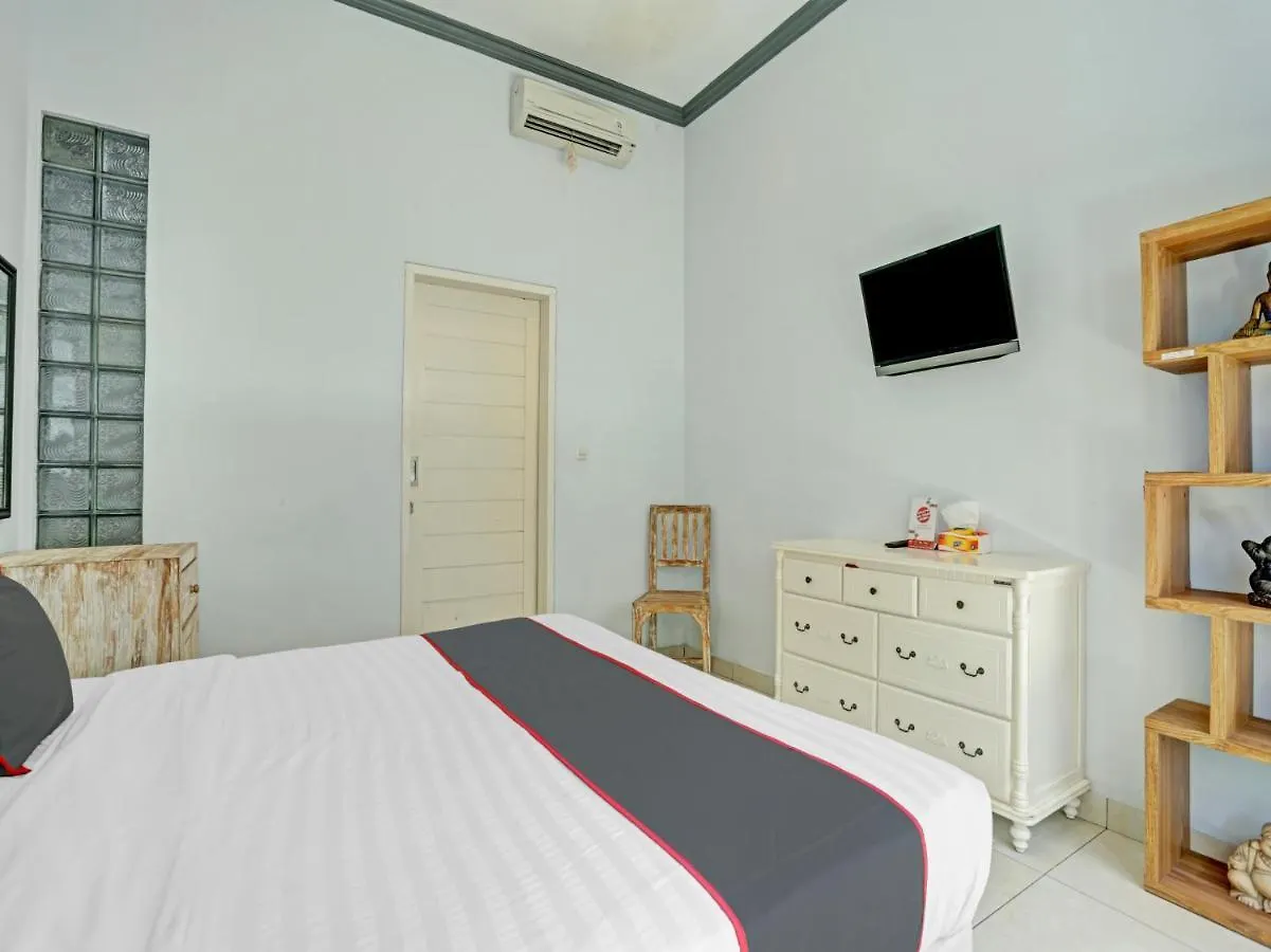 Collection O 90808 Kubu Carik Seminyak Hotel